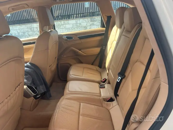 Porsche Cayenne 2011 photo 5