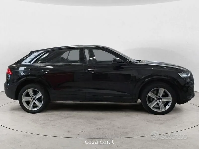 Audi Q8 2023 photo 5