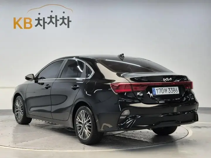 Kia K3 2023 photo 2