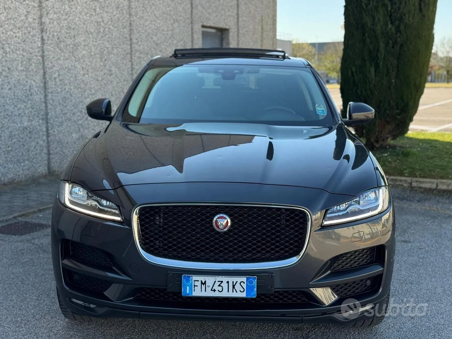 Jaguar F-Pace 2017 photo 3