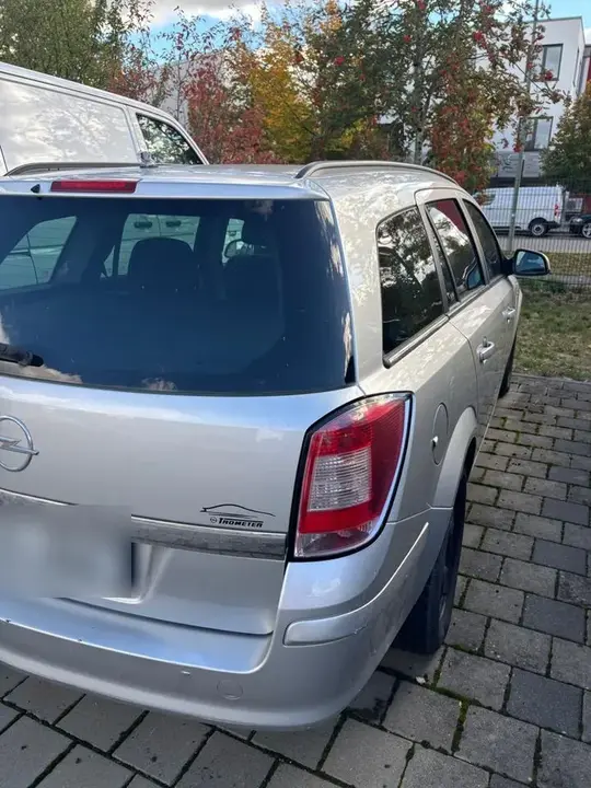 Opel Astra Caravan