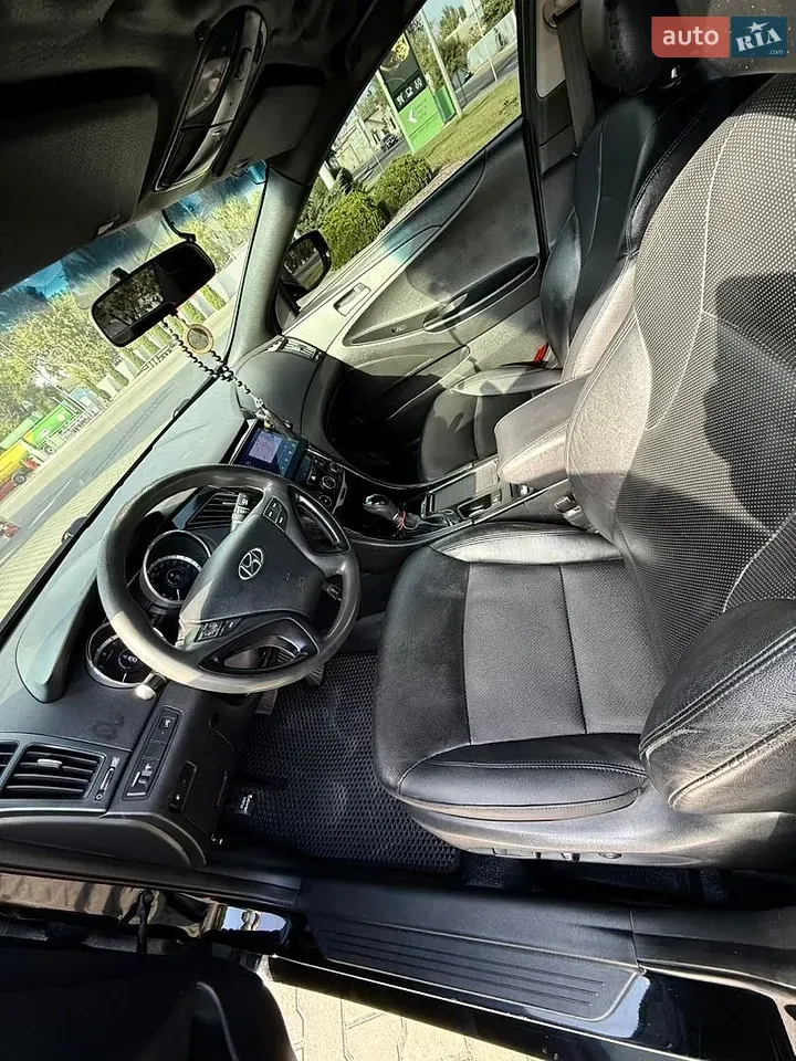Hyundai Sonata 2013 photo 3