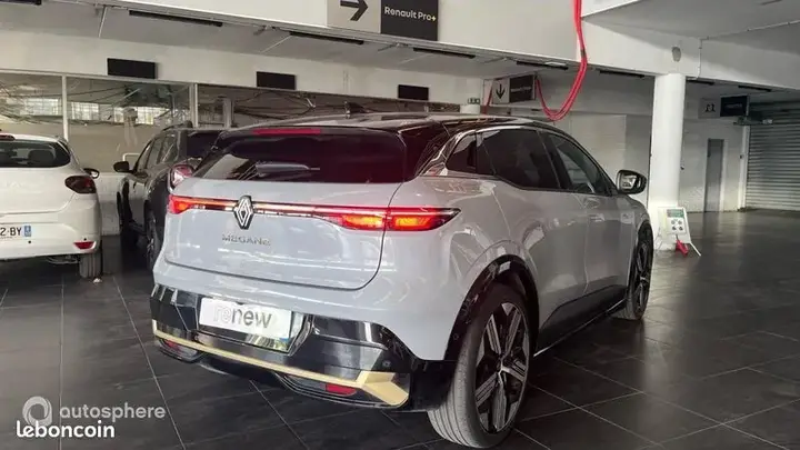 Renault Megane 2022 photo 5