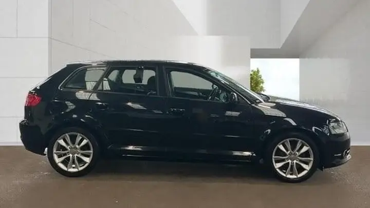 Audi A3 2012 photo 5