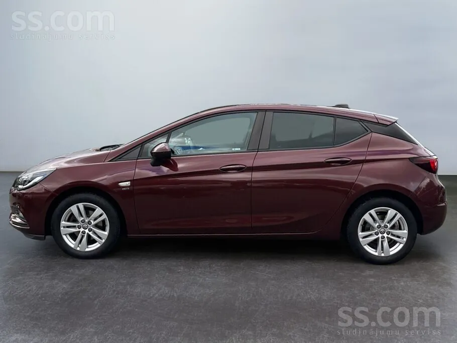 Opel Astra 2018 photo 2