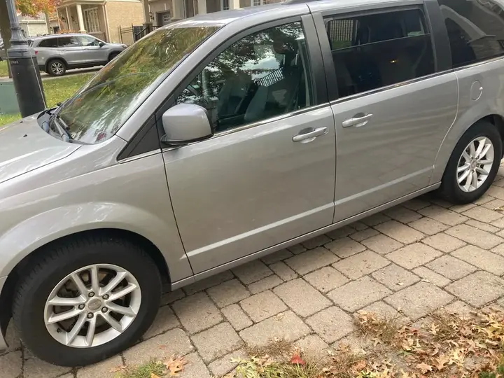 Dodge Grand Caravan 2018 photo 5