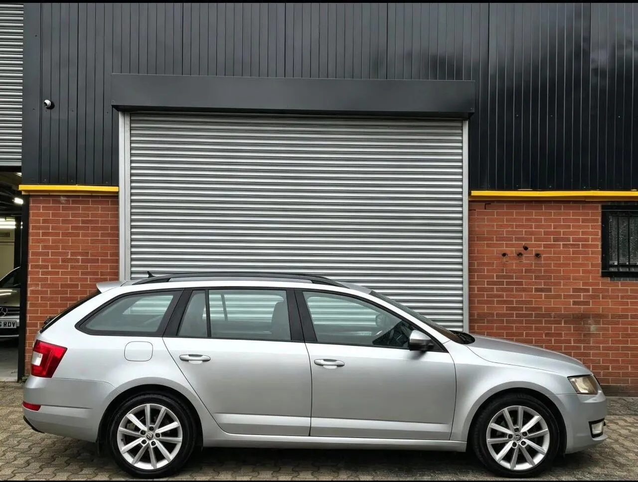 Skoda Octavia 2015 photo 2