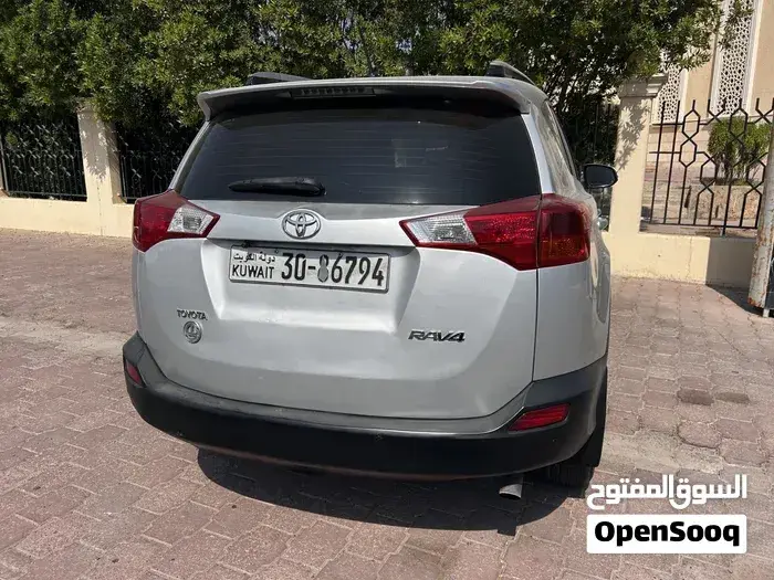 Toyota Rav4 2015 photo 4