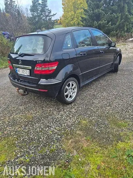 Mercedes-Benz B 200 D 2007 photo 5