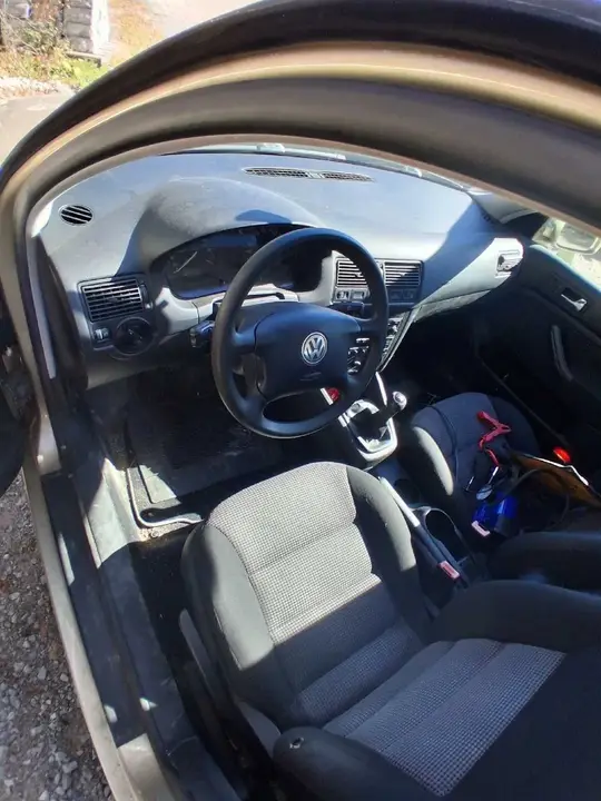 Volkswagen Golf 2004 photo 3