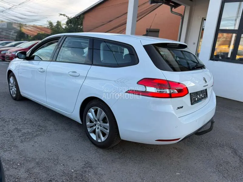 Peugeot 308 2019 photo 3
