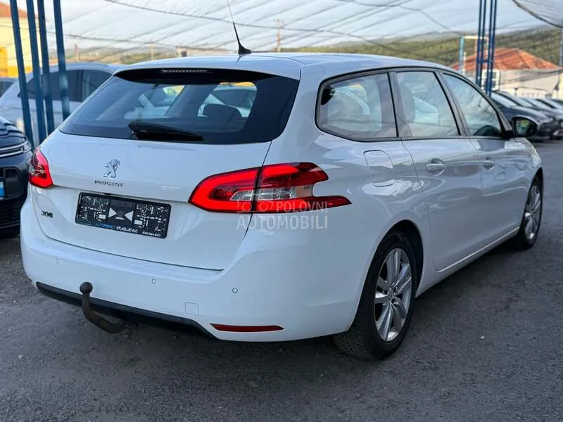 Peugeot 308 2019 photo 5