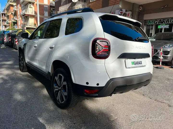 Dacia Duster 2023 photo 4