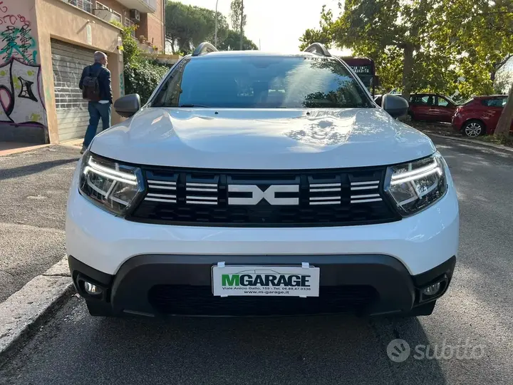 Dacia Duster 2023 photo 2