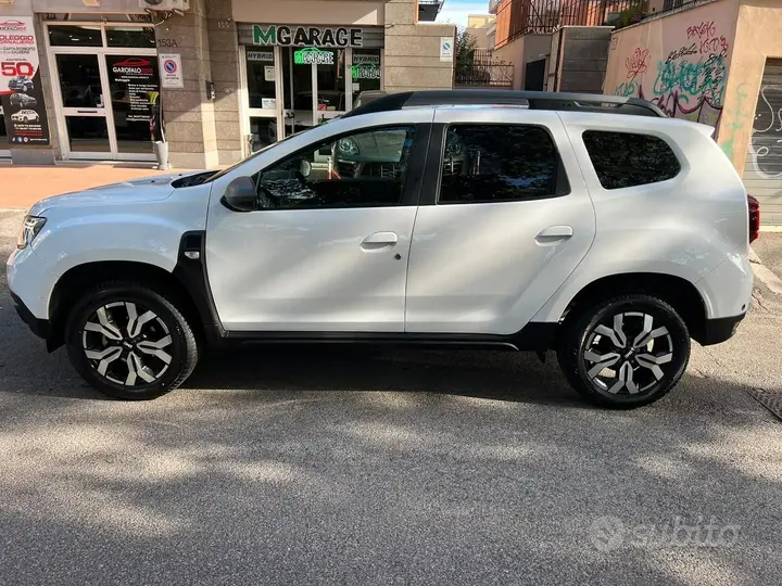 Dacia Duster 2023 photo 3