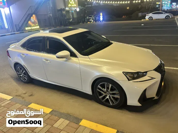 Lexus Is300 2018 photo 5
