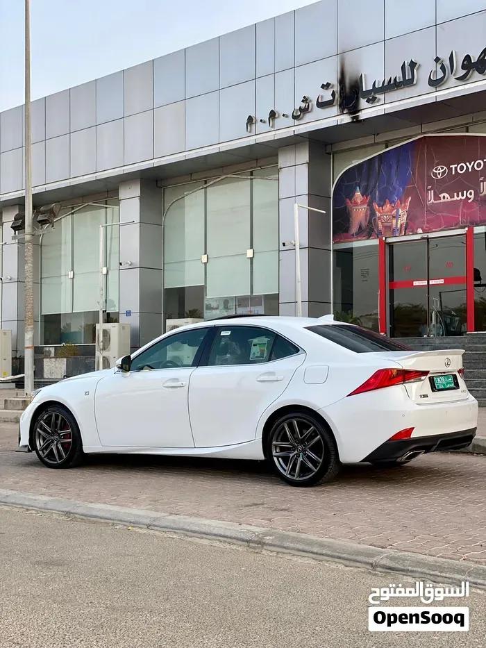 Lexus Is300 2018 photo 3