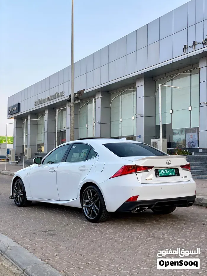 Lexus Is300 2018 photo 4