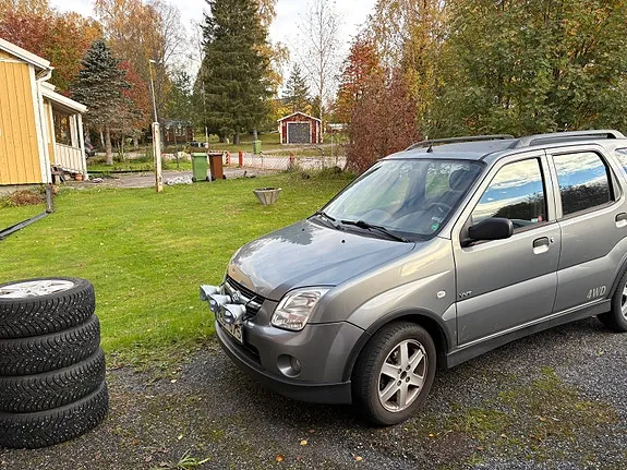Suzuki Ignis 2006 photo 3