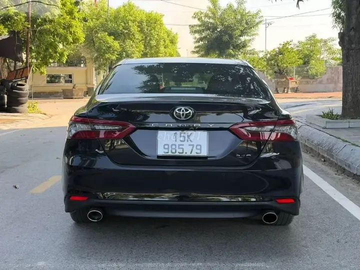 Toyota Camry 2022 photo 3