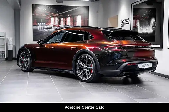 Porsche Taycan 2023 photo 3