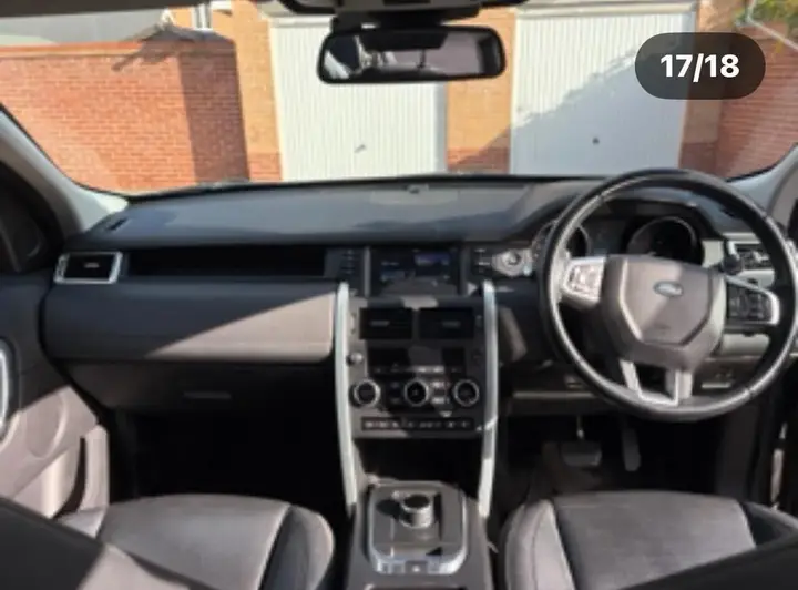 Land Rover Discovery Sport 2017 photo 4
