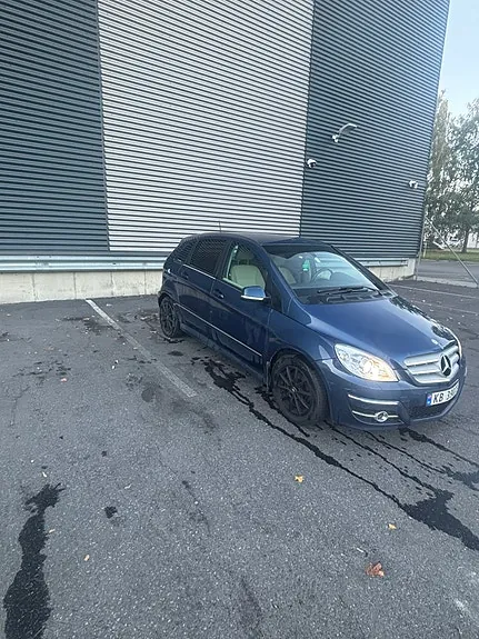 Mercedes-Benz B180 D 2010 photo 3