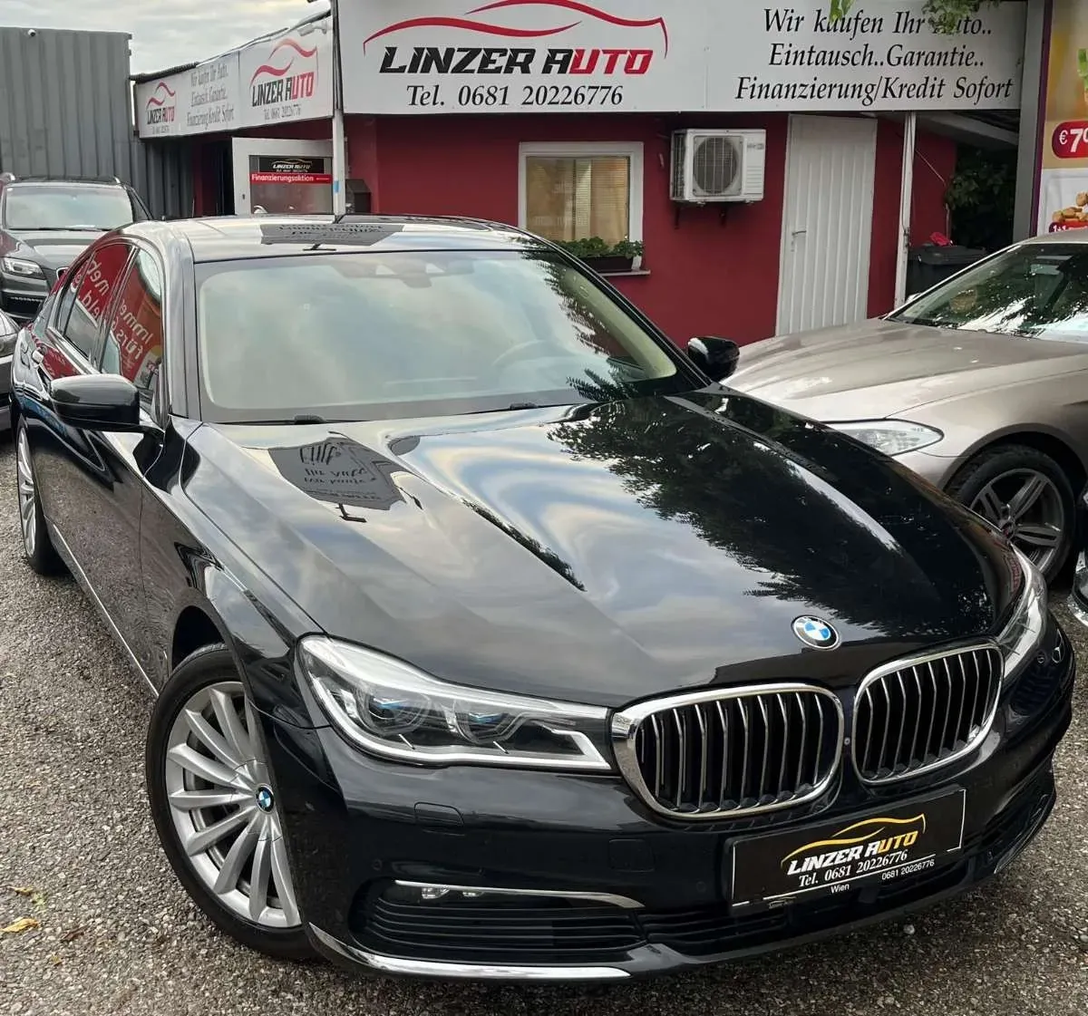 BMW 7 Series 2018 photo 2