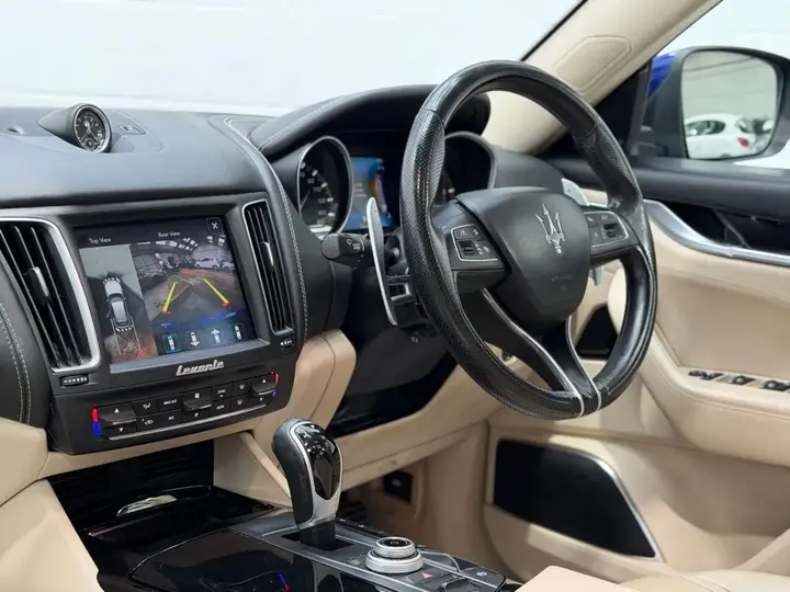 Maserati Levante 2016 photo 3