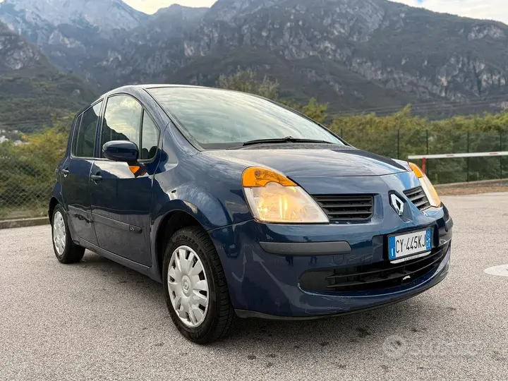 Renault Modus 2006 photo 2