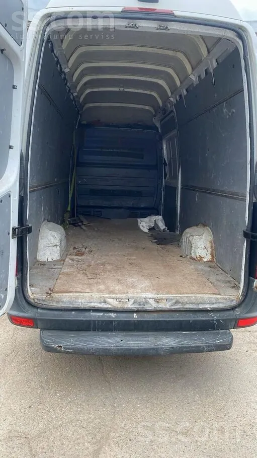 Mercedes-Benz Sprinter 2011 photo 5