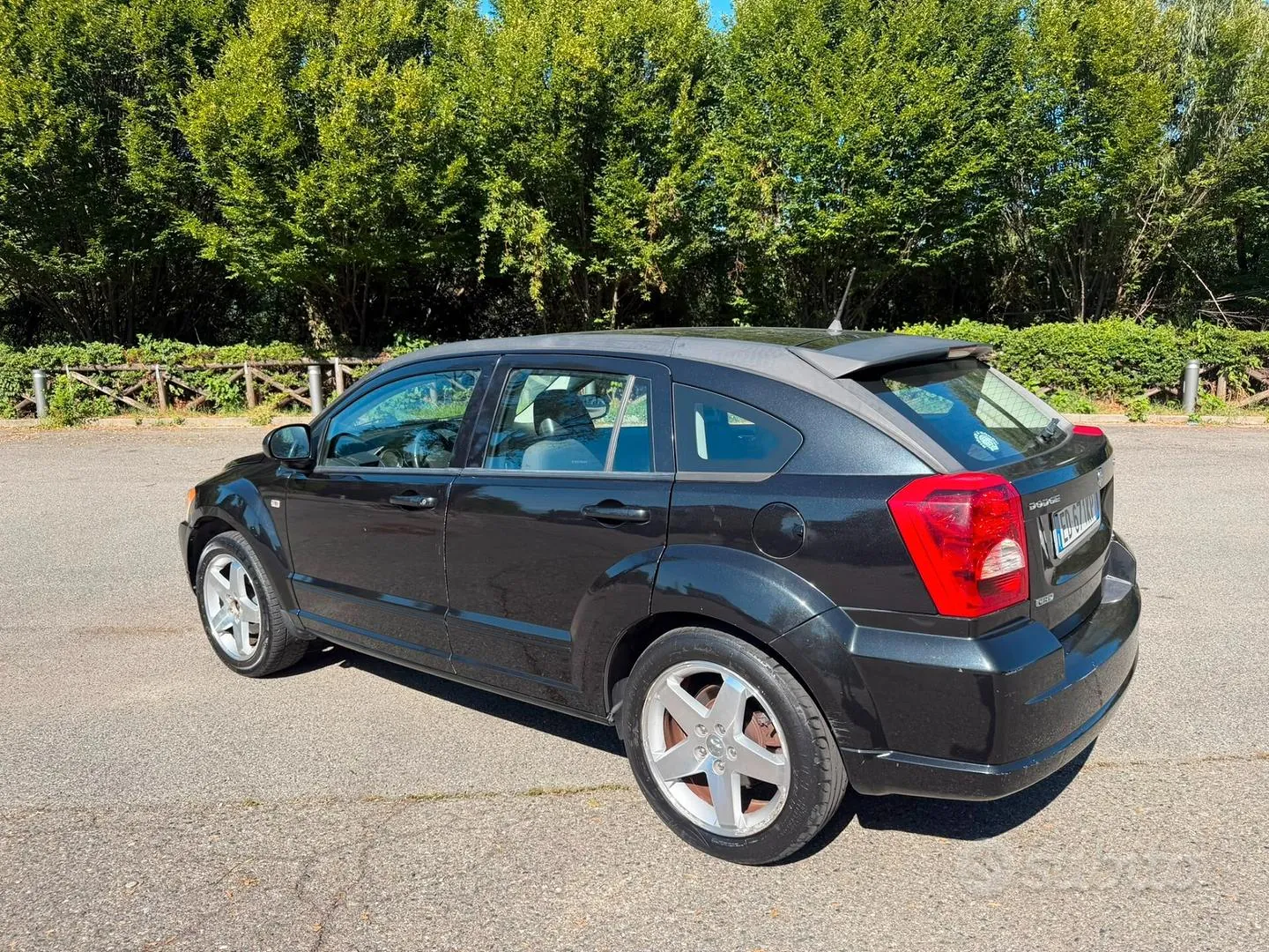Dodge Caliber 2010 photo 2