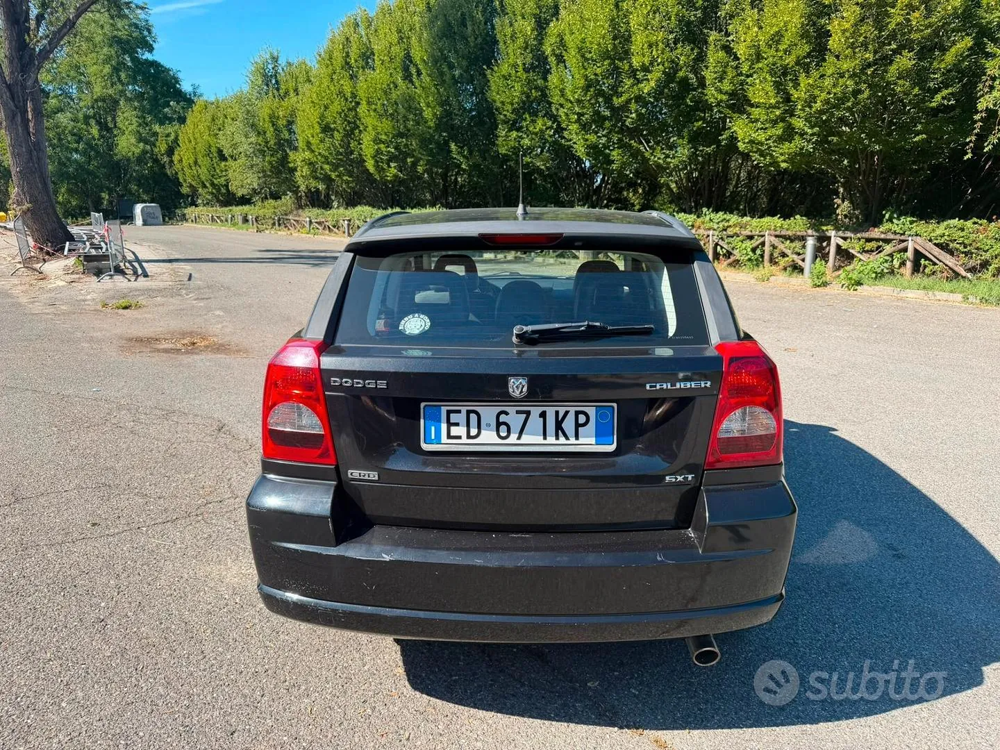 Dodge Caliber 2010 photo 3