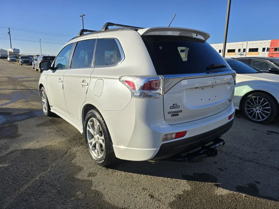 Mitsubishi Outlander 2014 photo 4