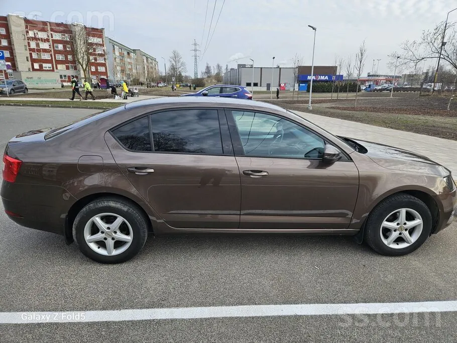 Skoda Octavia 2018 photo 2