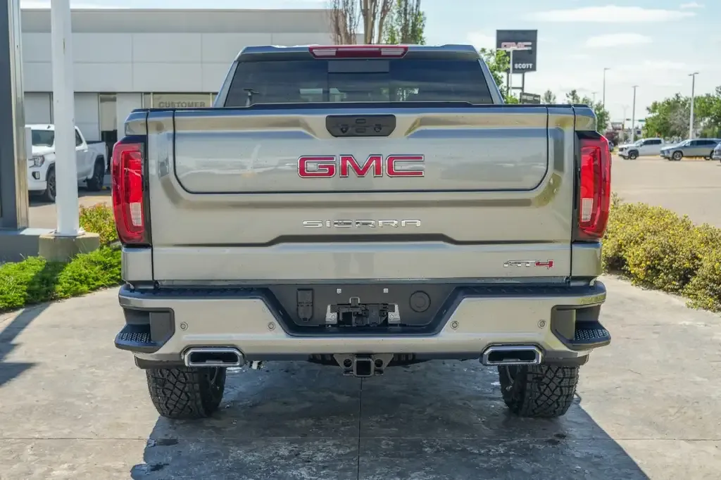 GMC Sierra 1500 2026 photo 3