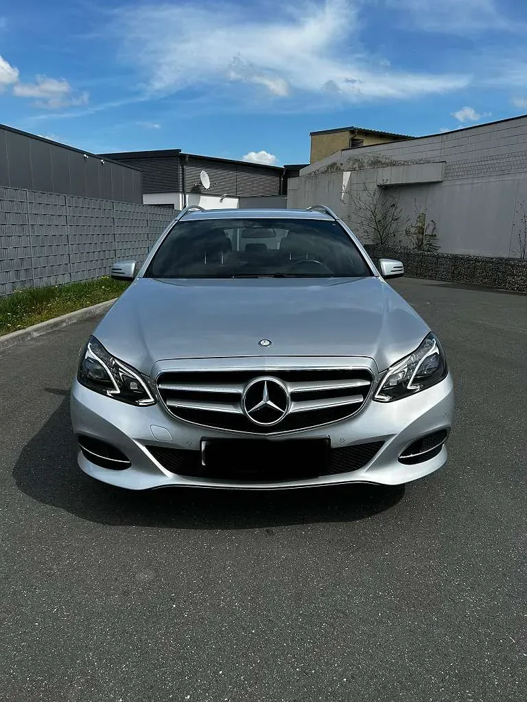 Mercedes-Benz E-Class 2015 photo 3