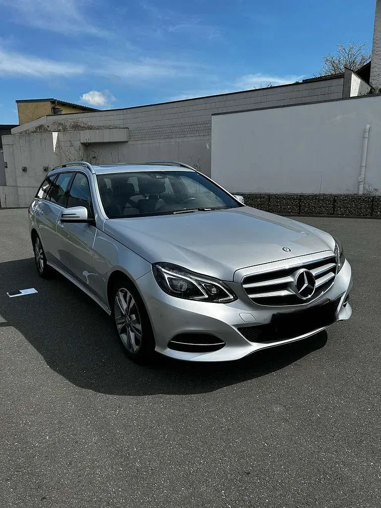 Mercedes-Benz E-Class 2015 photo 2