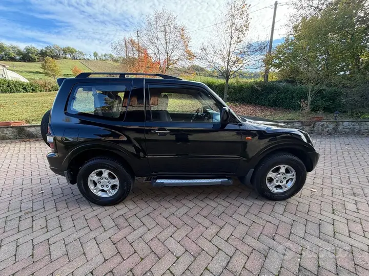 Mitsubishi Pajero 2002 photo 5