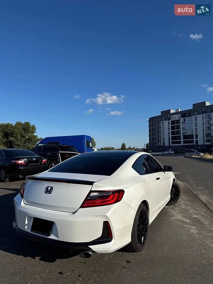 Honda Accord 2016 photo 2