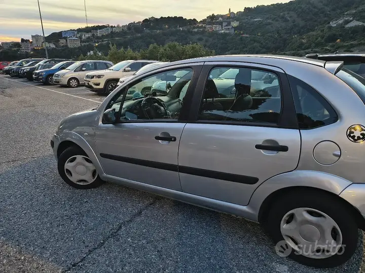 Citroen C3 2008 photo 2