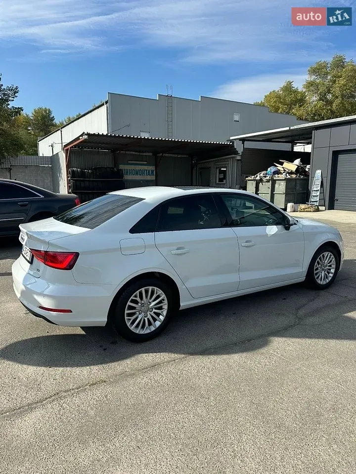 Audi A3 2016 photo 4