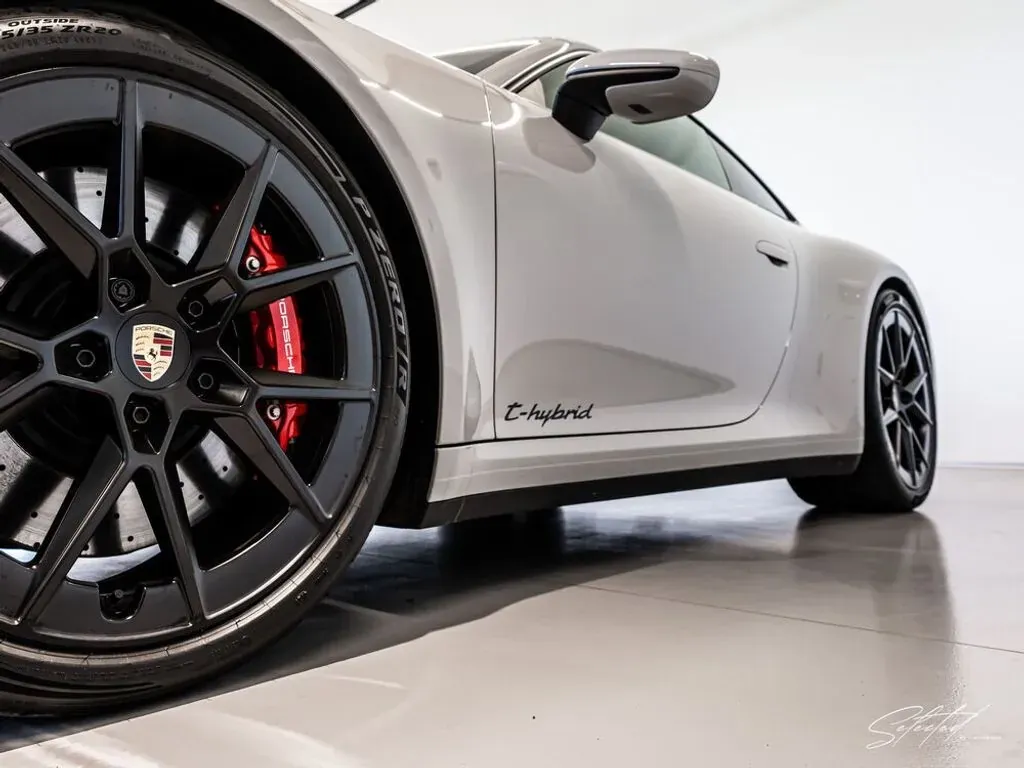 Porsche 911 2026 photo 3