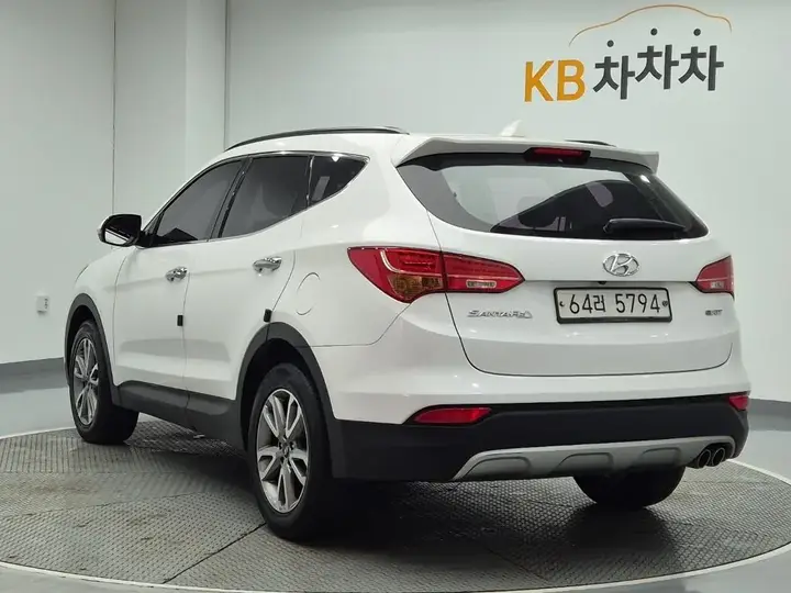 Hyundai Santa Fe 2015 photo 2