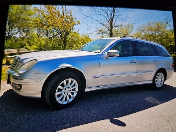 Mercedes-Benz E200
