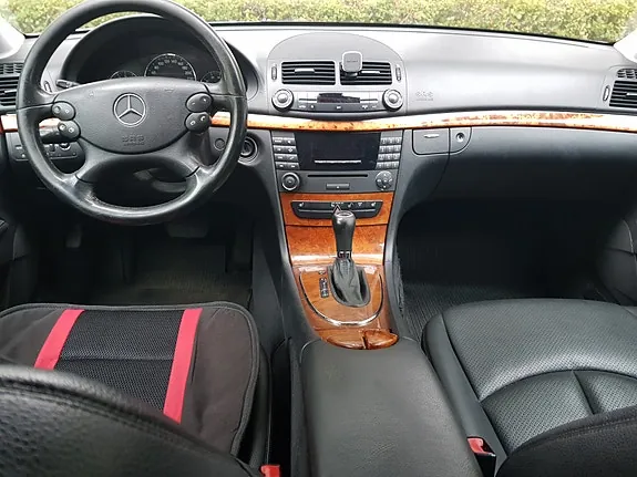 Mercedes-Benz E200 2007 photo 3