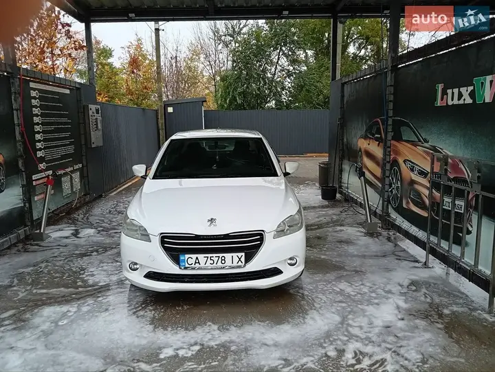 Peugeot 301