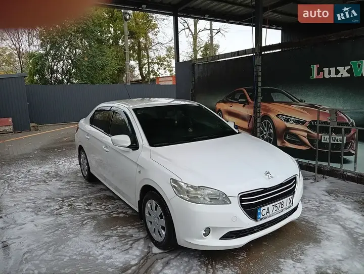 Peugeot 301 2013 photo 4