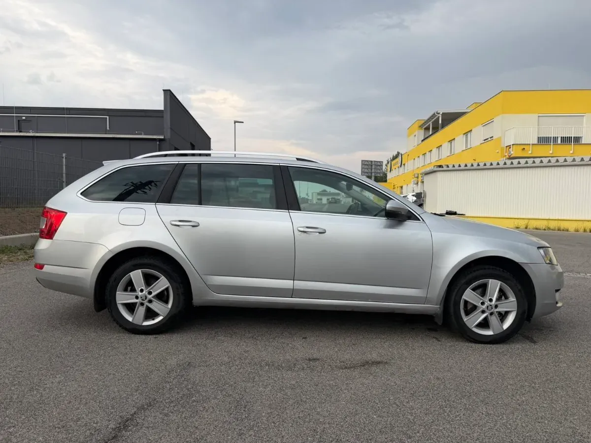 Skoda Octavia 2013 photo 3