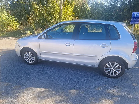 Volkswagen Polo 2008 photo 3